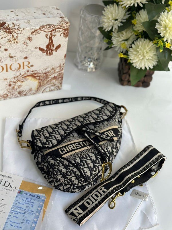 Branded CD Saddul Signature Premium Bag (CD-1148)