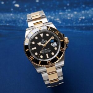 Role_x Oyster Perpetual Submarine 2Ton-Gold-Black