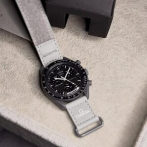 Omeg_a Speedmaster x S watch